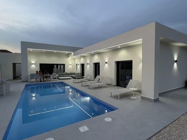 Chalet en venta en La Romana, Alicante