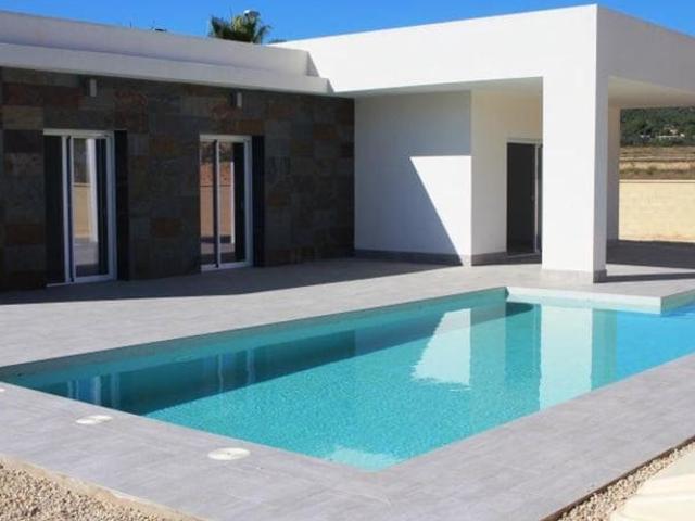 Chalet en venta en La Romana, Alicante