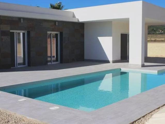 Chalet en venta en La Romana, Alicante