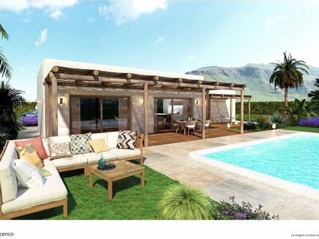 Chalet en venta en La Romana, Alicante