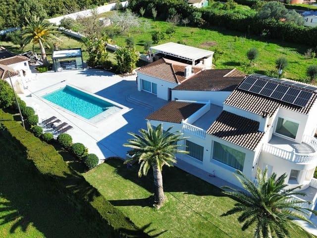 Chalet en venta en La Xara, Alicante Costa Blanca