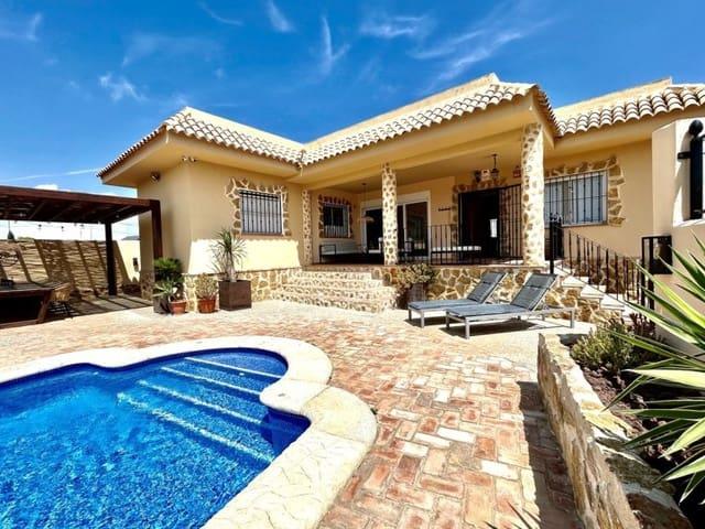 Chalet en venta en La Zenia, Alicante Costa Blanca