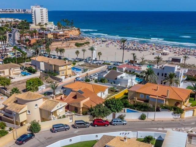 Chalet en venta en La Zenia, Alicante Costa Blanca