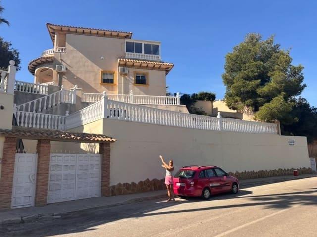 Chalet en venta en La Zenia, Alicante Costa Blanca