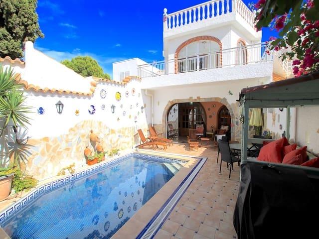 Chalet en venta en La Zenia, Alicante Costa Blanca