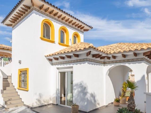 Chalet en venta en La Zenia, Alicante Costa Blanca