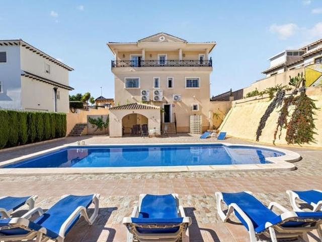 Chalet en venta en La Zenia, Alicante Costa Blanca