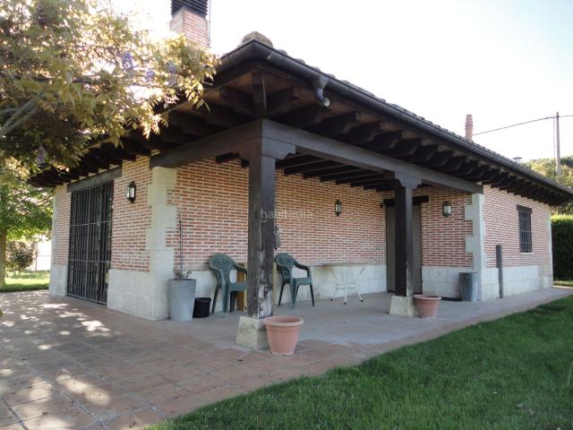 Chalet en venta en Laguna de Duero. Chalets Laguna de.