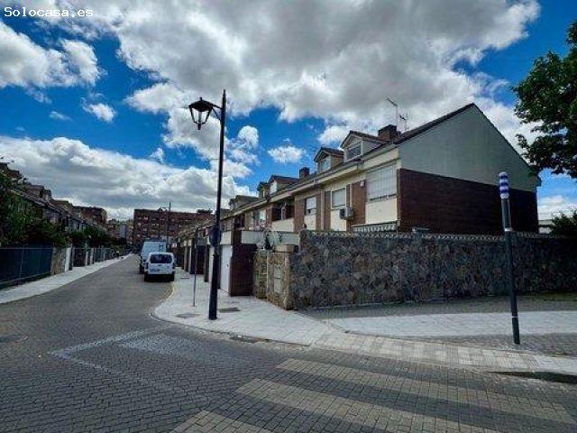 CHALET EN VENTA EN LAGUNA PARK, PARLA