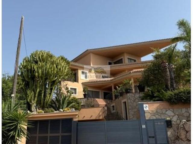 Chalet en venta en L'Ampolla