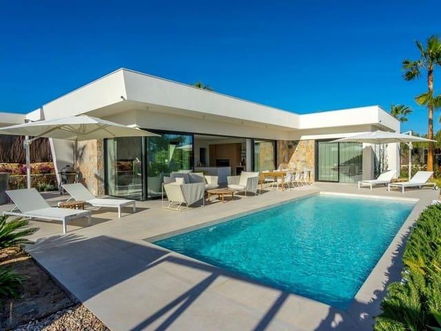 Chalet en venta en Las Colinas Golf, Alicante Costa Blanca