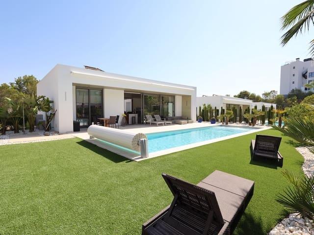 Chalet en venta en Las Colinas Golf, Alicante Costa Blanca