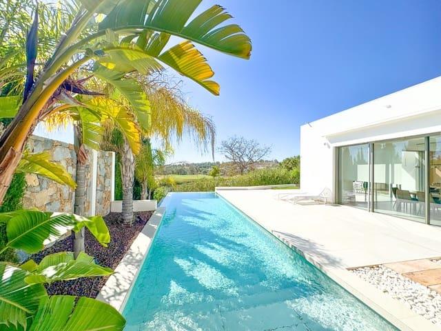 Chalet en venta en Las Colinas Golf, Alicante Costa Blanca