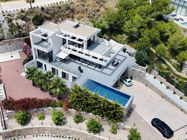 Chalet en venta en Las Colinas Golf, Alicante Costa Blanca