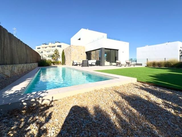 Chalet en venta en Las Colinas Golf, Alicante Costa Blanca