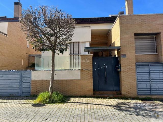 Chalet en venta en Leganés, Valdepelayo Montepinos Arroyo Culebro. LeganésChalet. Chalets.