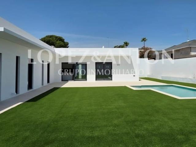 Chalet en venta en L'Eliana, Valencia