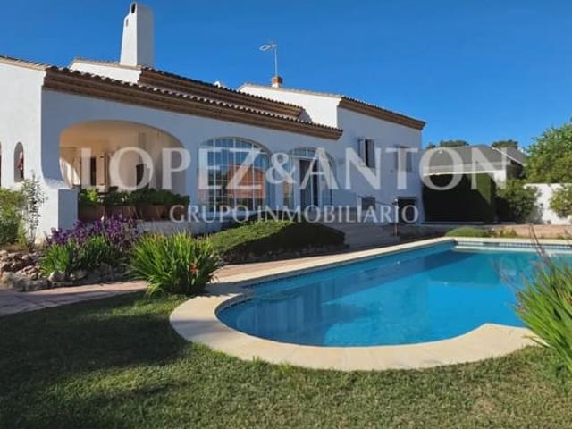 Chalet en venta en L'Eliana, Valencia