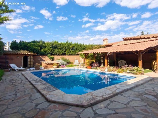Chalet en Venta en LEliana, Valencia