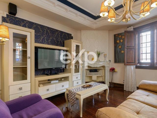 Chalet en venta en Lena. CASA SEÑORIAL CON LICENCIA APARTAMENTO INDEPENDIENTE TERRAZA 40 m2 POLA DE LENA. Chalets.