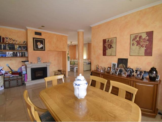Chalet en venta en León, Las Eras de Renueva. Chalet unifamiliar en venta en Las Eras de Renueva24008. Chalets.