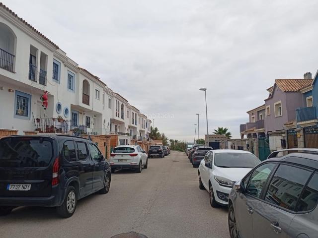 Chalet en venta en Línea de la Concepción La, El Zabal Santa Margarita. Chalet en el Corazón de La Línea de la Concepción Oportunidad Única para Reformar. Chalets Línea de la Concepción.