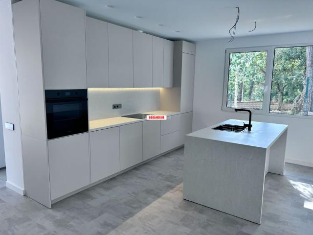 Chalet en venta en Llagostera. Chalets.