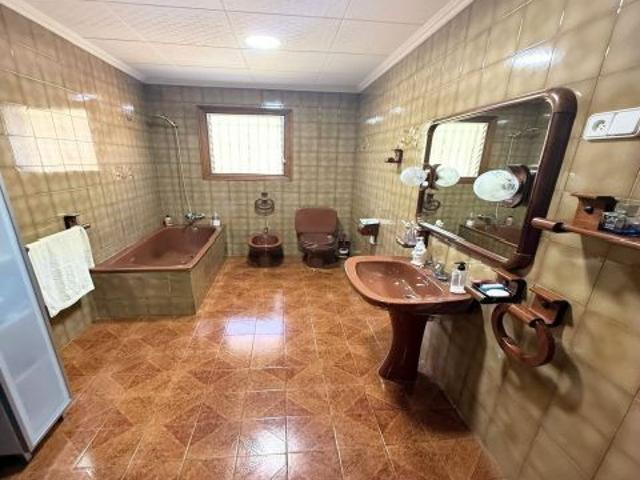 Chalet en Venta en Llambilles, Girona