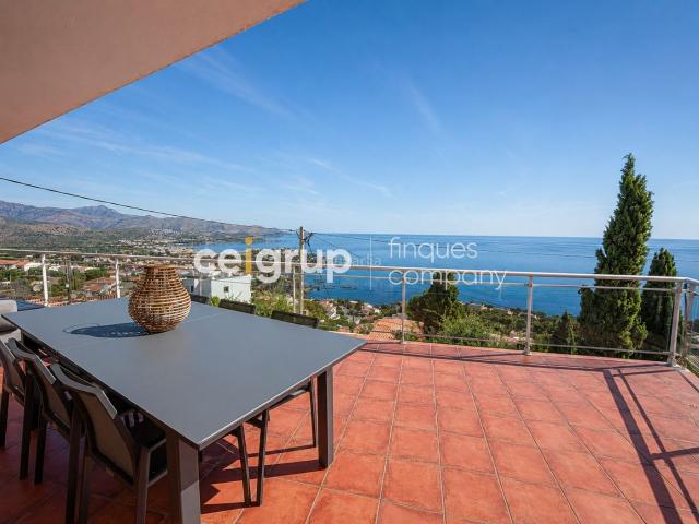 Chalet en venta en Llançà, Cau del Llop Super Fener Fener Costa Brava. Casa Chalet. Chalets.