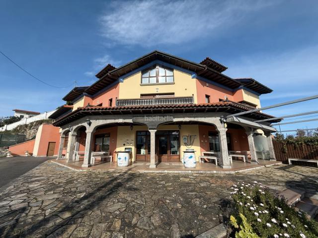 Chalet en venta en Llanes, Celorio Poó Parres. Casa o chalet independiente en venta en Ería de la Vega. Chalets.
