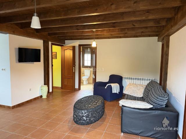 Chalet en venta en Llanes, Pría Nueva Hontoria Naves. ¿Vistas al mar y 1.500 m² de jardín en Llanes por este precio? Sí, existe. Chalets.