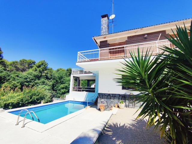 Chalet en venta en Lliçà d´Amunt. CHALET CON DOS VIVIENDAS INDEPENDIENTES. Chalets Lliçà.