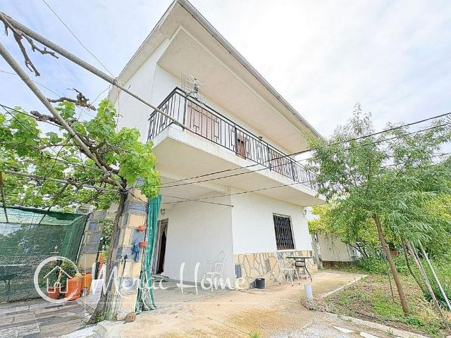 Chalet en venta en Lliçà d´Amunt, de 100 m² 4 habitaciones por 279.990