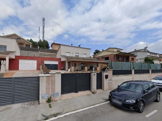 Chalet en venta en Lliçà d´Amunt, de 178 m² 4 habitaciones por 279.000