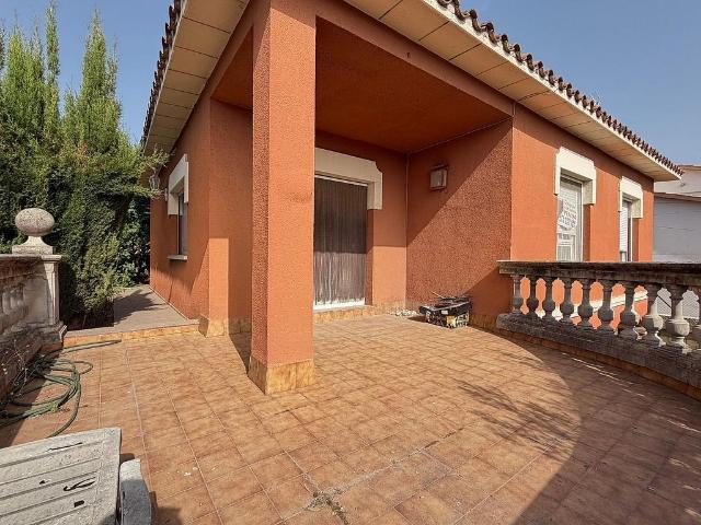 Chalet en venta en Lliçà de Vall, de 120 m² 4 habitaciones por 399.000