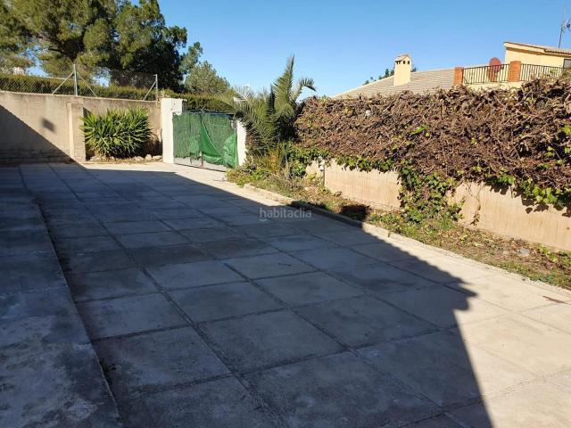 Chalet en venta en Llíria, Santa Bárbara. CHALET EN VENTA MUY CERCA DE LA POBLACION. Chalets.