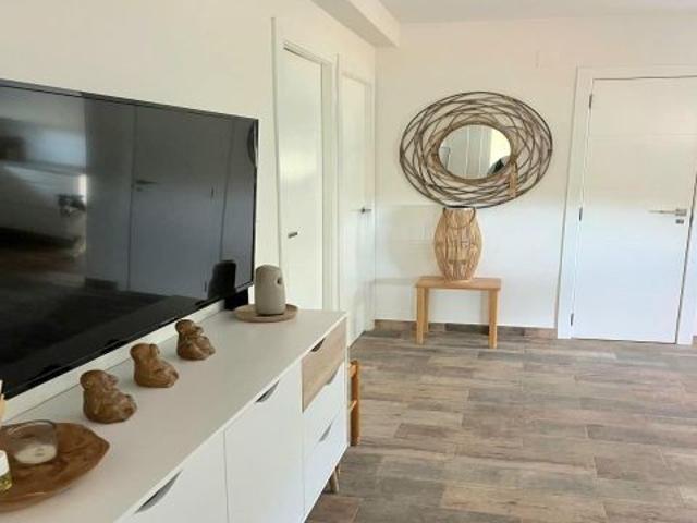 CHALET EN VENTA EN llombai Valencia EN LA ZONA EL ROMERAL, CON UNA PARCELA DE 1993m2 CON PISCINA Y