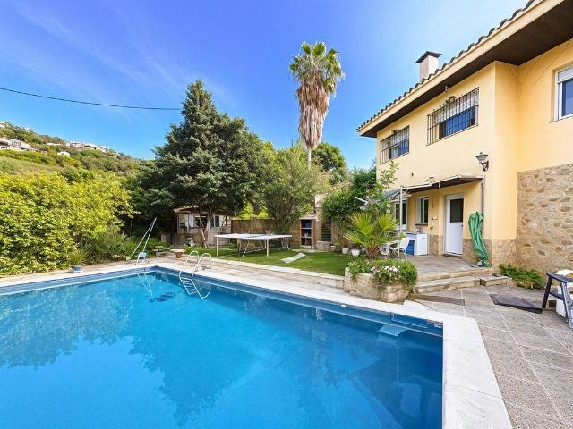 Chalet en venta en Lloret de Mar, de 400 m² 7 habitaciones por 595.000