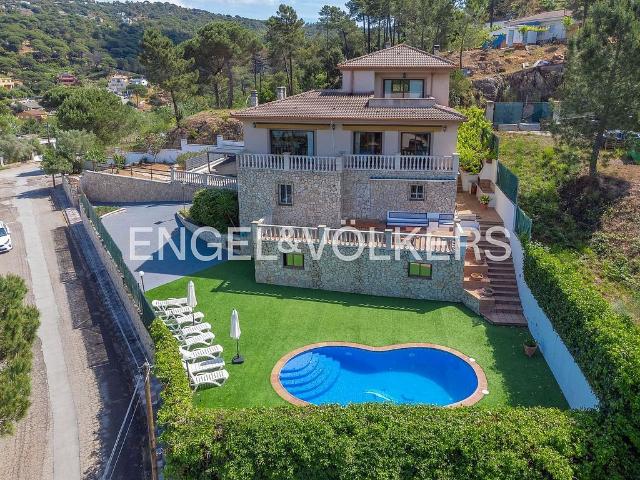Chalet en venta en Lloret de Mar, de 431 m² 5 habitaciones por 495.000