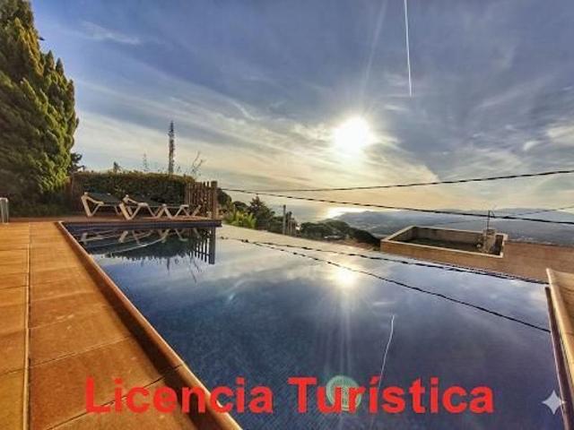 Chalet en venta en Lloret de Mar, de 119 m² 3 habitaciones por 585.000