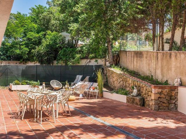 Chalet en venta en Lloret de Mar, de 180 m² 6 habitaciones por 319.000