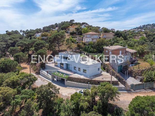 Chalet en venta en Lloret de Mar, de 265 m² 4 habitaciones por 775.000