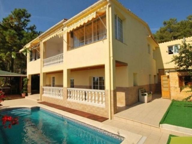 Chalet en venta en Lloret de Mar, de 278 m² 6 habitaciones por 749.000