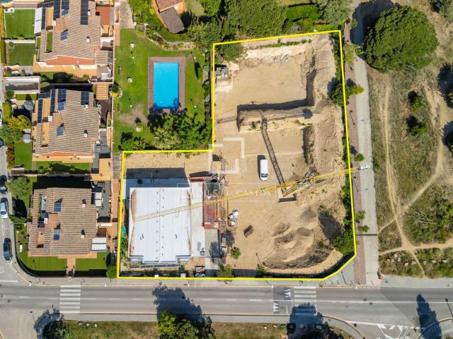 Chalet en venta en Lloret de Mar, Fenals Costa Brava. Casa villa Obra nueva de 3 dormitorios en venta en Lloret de Mar, Costa Brava. Chalets Lloret de.