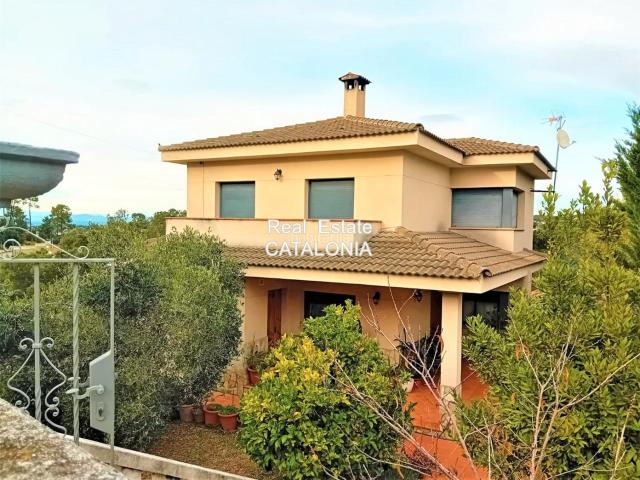 Chalet en venta en Lloret de Mar, Lloret Blau La Creu de Lloret Costa Brava. Casa soleada cerca de la parada del bus. Chalets Lloret de.