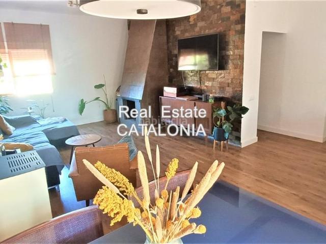 Chalet en venta en Lloret de Mar, Lloret Residencial Montlloret Costa Brava. Casa soleada cerca de la playa con parcela plana. Chalets Lloret de.