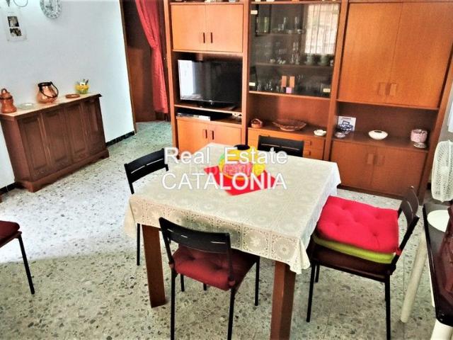 Chalet en venta en Lloret de Mar, Lloret Residencial Montlloret Costa Brava. Casa soleada en urbanización a 10 minutos de las playas de Lloret de Mar. Chalets Lloret de.