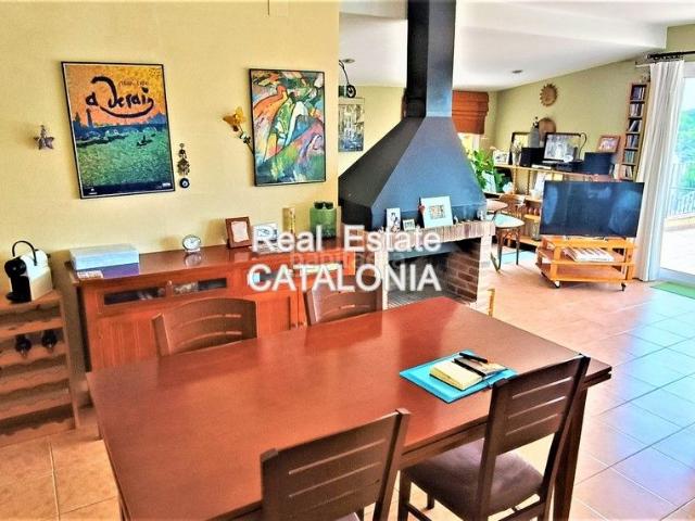 Chalet en venta en Lloret de Mar, Mas Romeu Costa Brava. Casa en urbanización a 5 minutos de la playa. Chalets Lloret de.