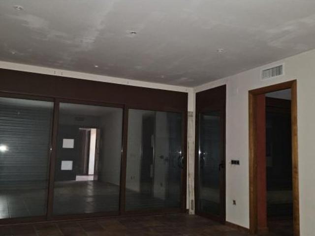 CHALET EN VENTA EN LLORENÇ DEL PENEDES