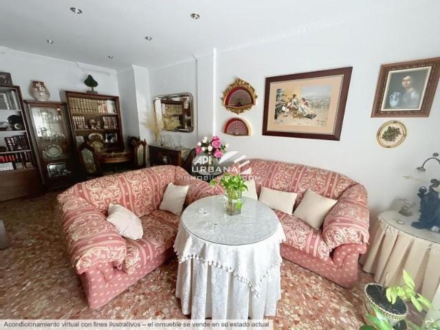 Chalet en venta en Lucena, Calle Clara Campoamor, 14900